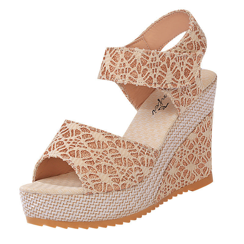 Chic Orthopedic Sandals with Unique Design