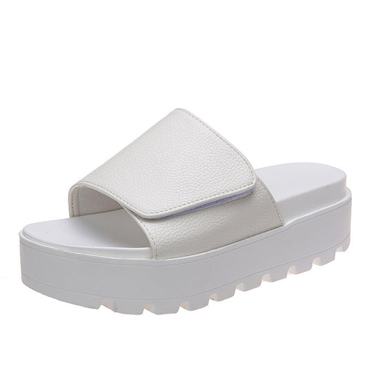 Graceful Orthopedic Sandals for Modern Look