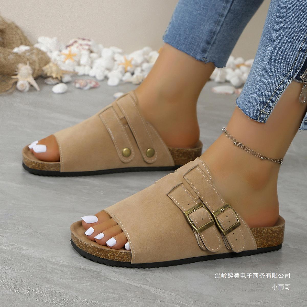 Chic Orthopedic Sandals with Unique Design