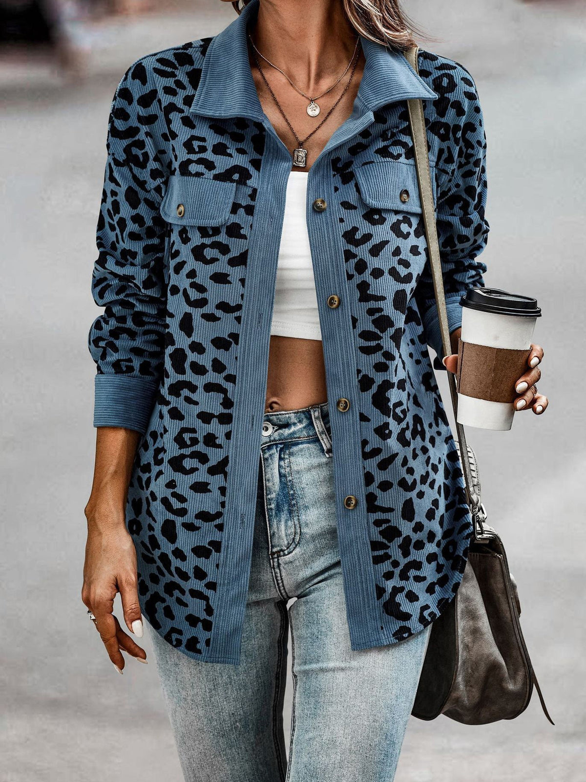 Blau