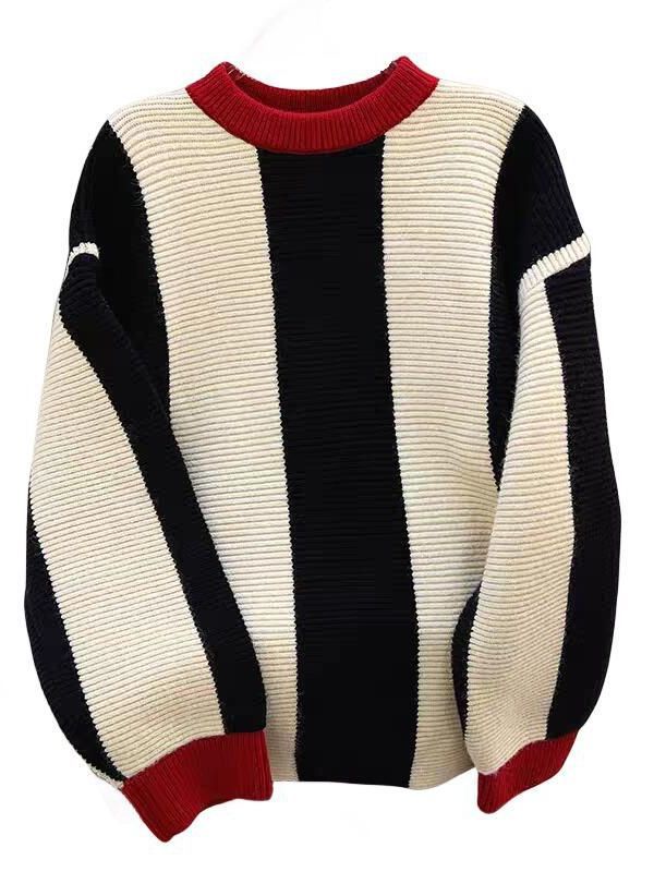 Elegantly Designed Pullover