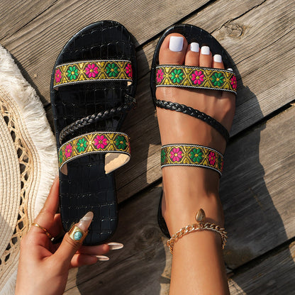 Chic Orthopedic Sandals with Unique Design