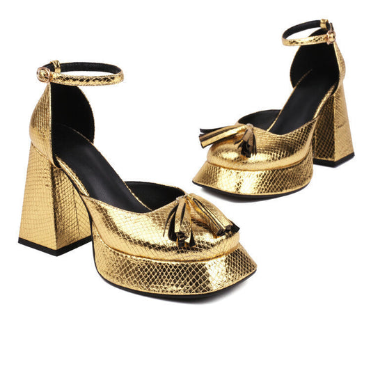 Chic Orthopedic Shoes with Unique Design