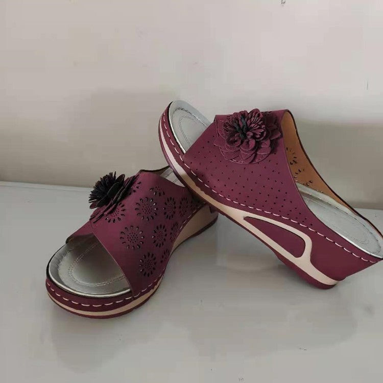 Classic Orthopedic Sandals with Timeless Style