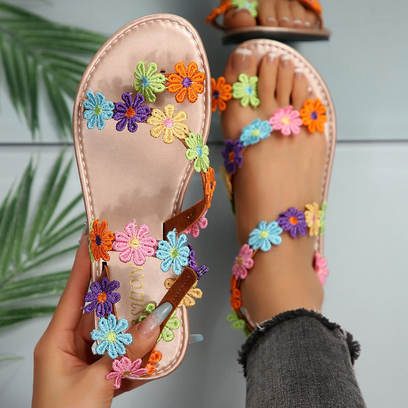 Graceful Orthopedic Sandals for Modern Look