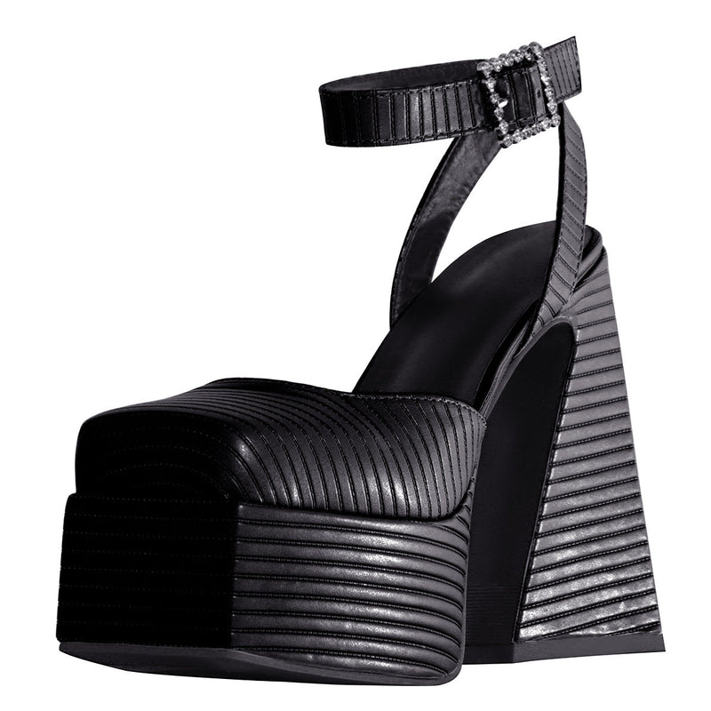 Graceful Orthopedic Shoes for Modern Look