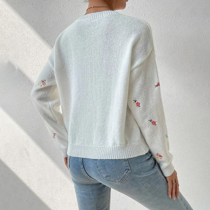 Elegantly Designed Pullover