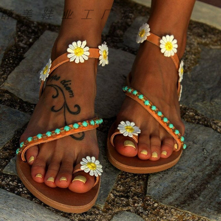 Graceful Orthopedic Sandals for Modern Look