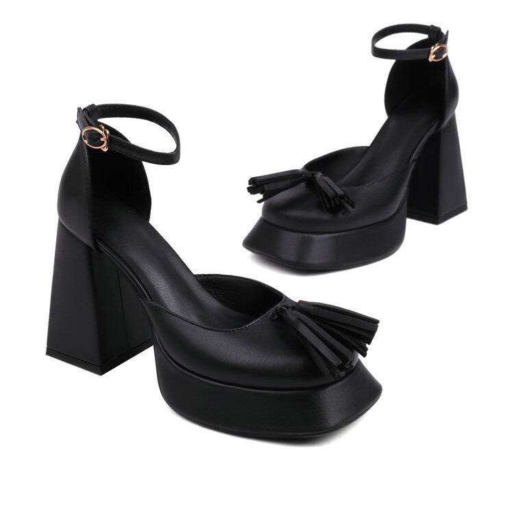 Graceful Orthopedic Sandals for Modern Look