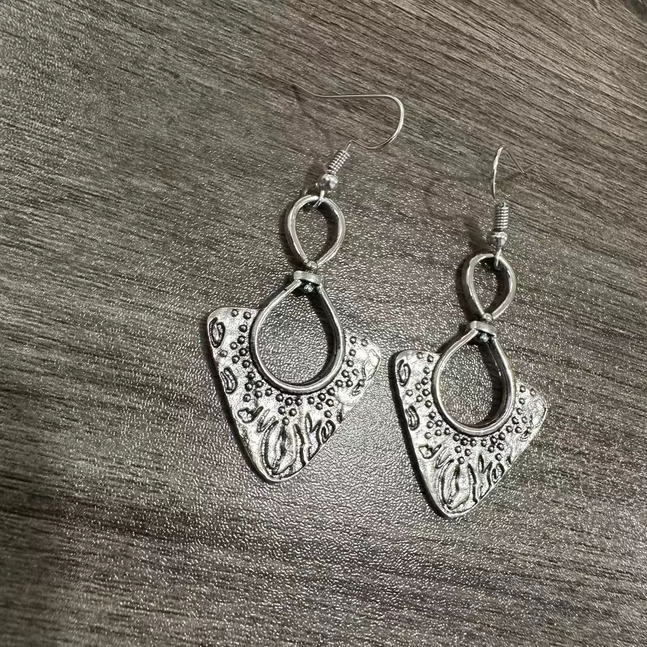 Romantic Earring for Special Moments