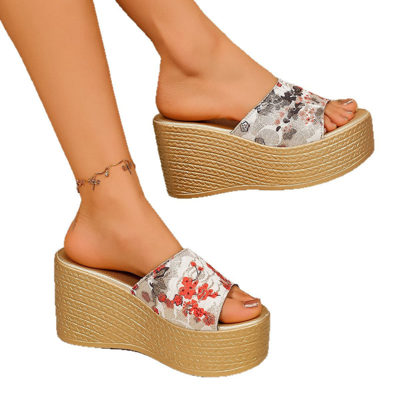 Graceful Orthopedic Sandals for Modern Look