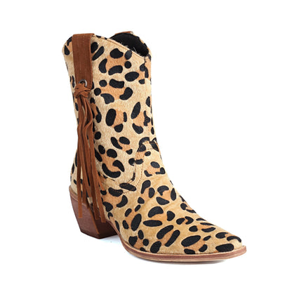 Chic Orthopedic Boots with Unique Design