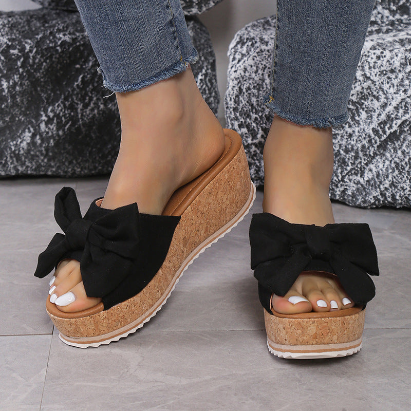 Graceful Orthopedic Sandals for Modern Look