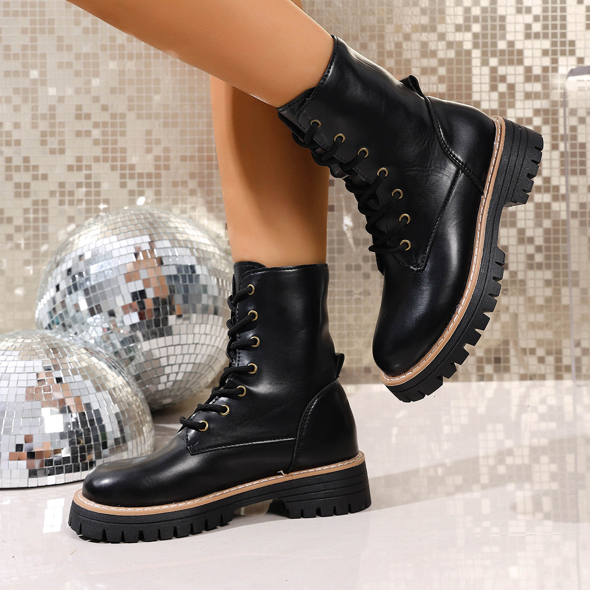 Graceful Orthopedic Shoes for Modern Look