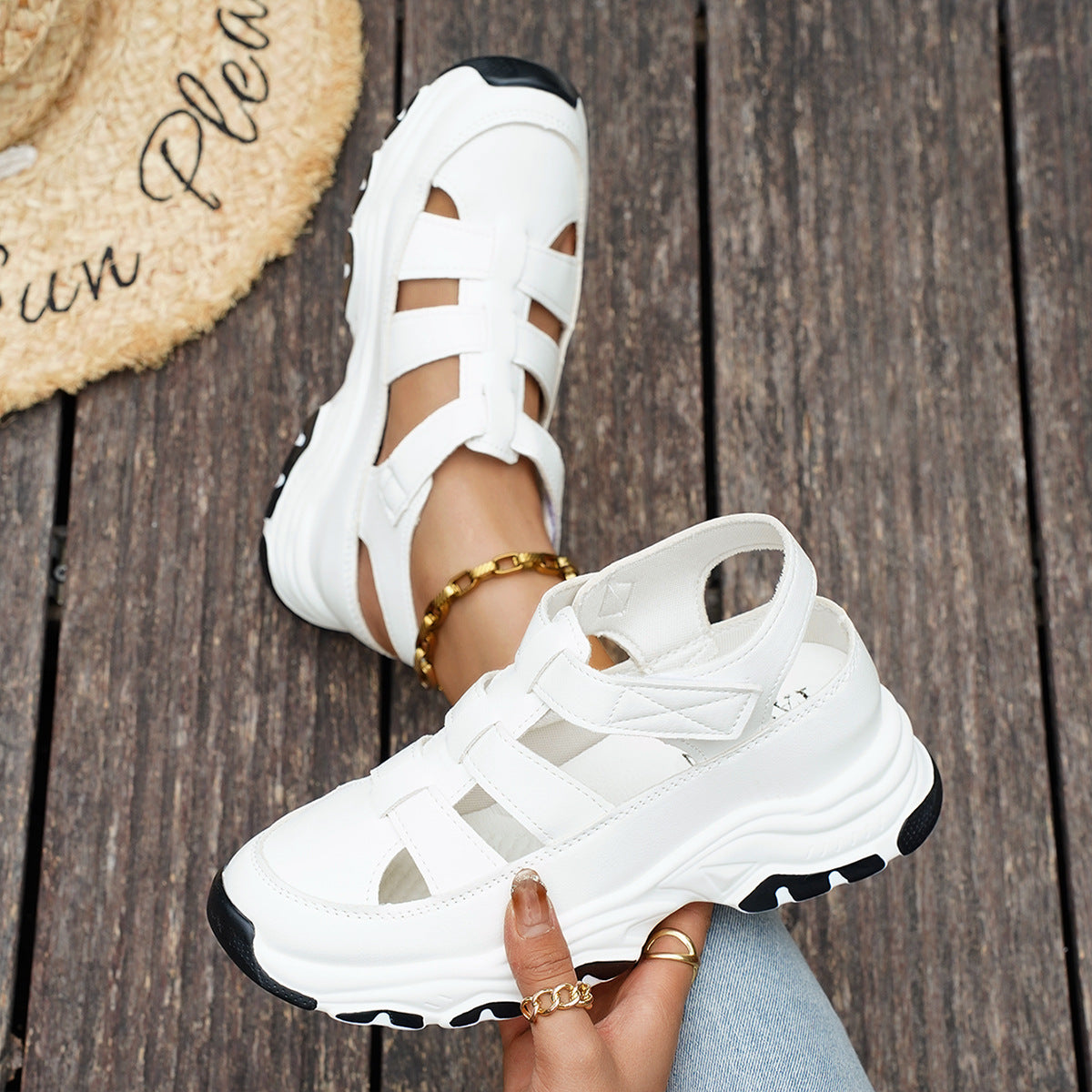 Chic Orthopedic Sandals with Unique Design