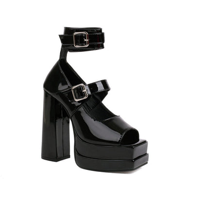 Graceful Orthopedic Boots for Modern Look