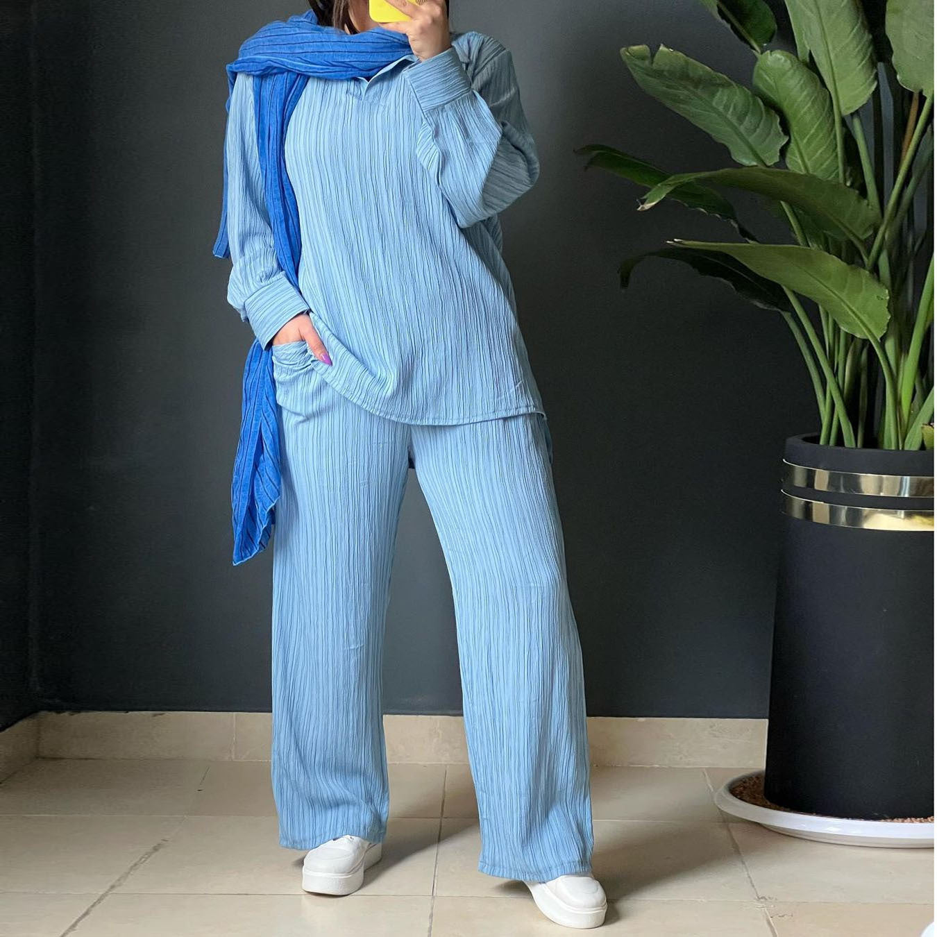 Blau