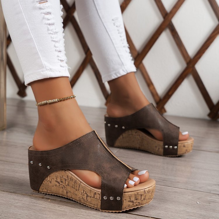 Beautifully Crafted Orthopedic Sandals