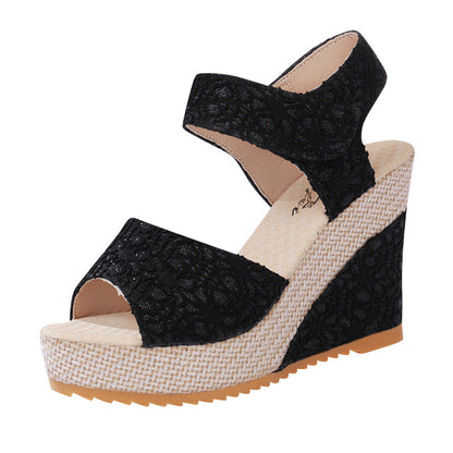 Graceful Orthopedic Sandals for Modern Look
