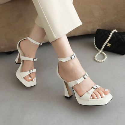 Chic Orthopedic Sandals with Unique Design