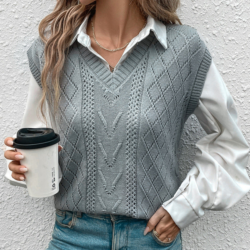 Elegantly Designed Pullover