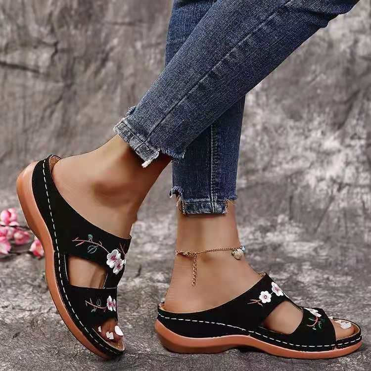 Graceful Orthopedic Shoes for Modern Look