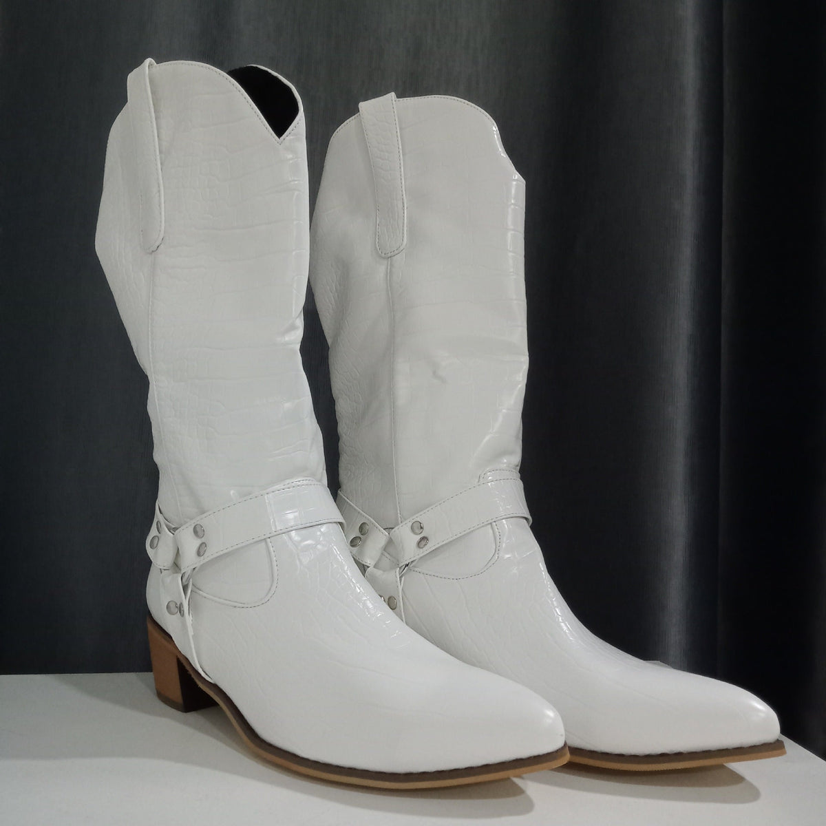 Chic Orthopedic Boots with Unique Design