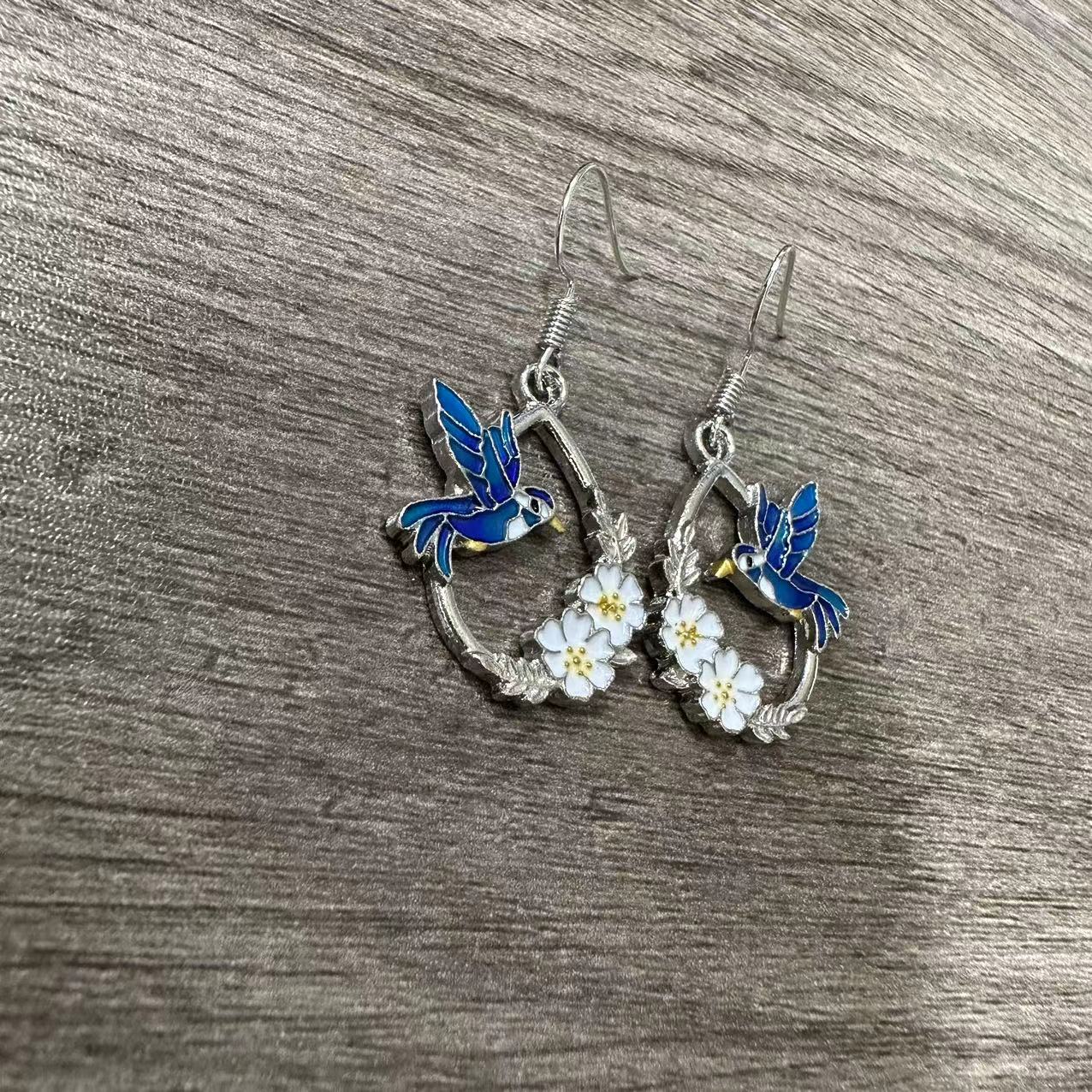 Vintage Handmade Earring