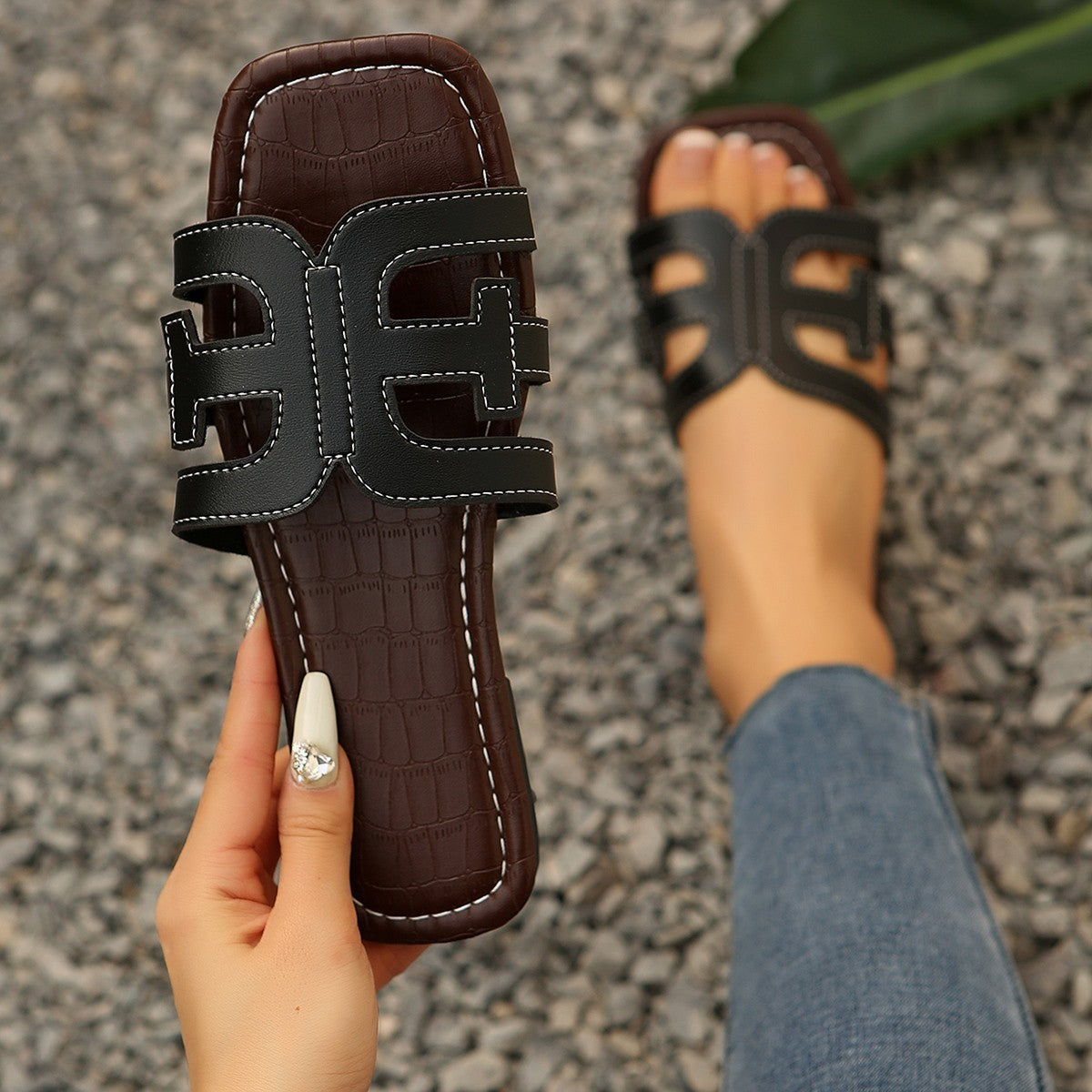 Chic Orthopedic Sandals with Unique Design