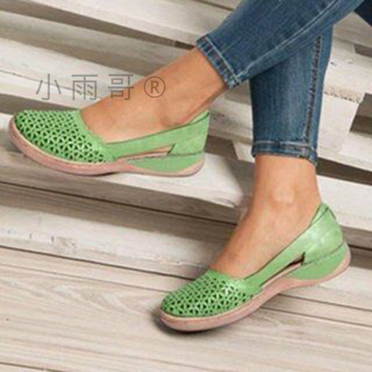 Graceful Orthopedic Sandals for Modern Look