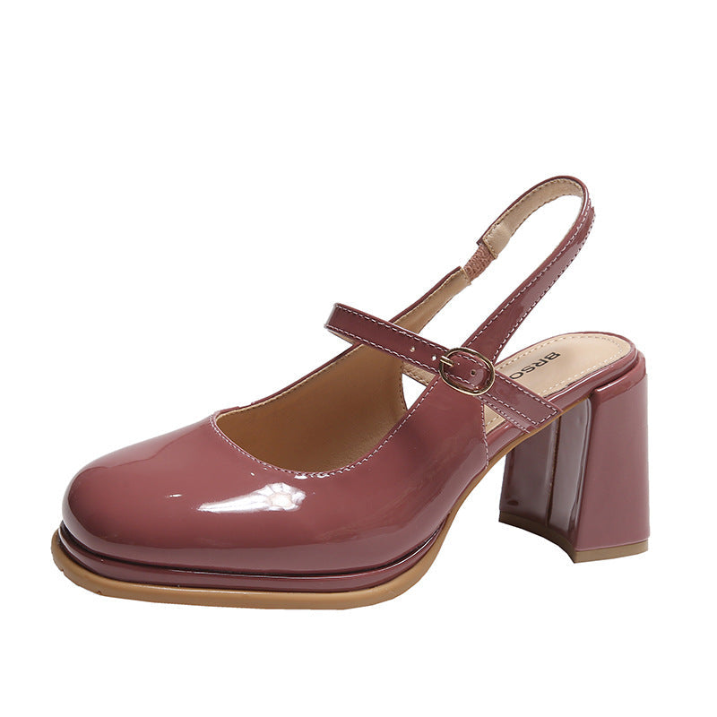 LM | Shoes with chunky heel and adjustable strap