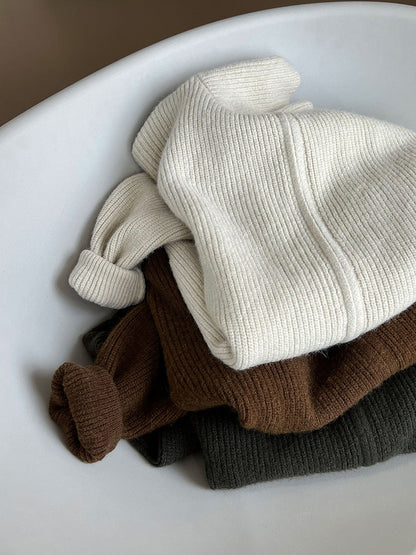 Gracefully Designed Jumper