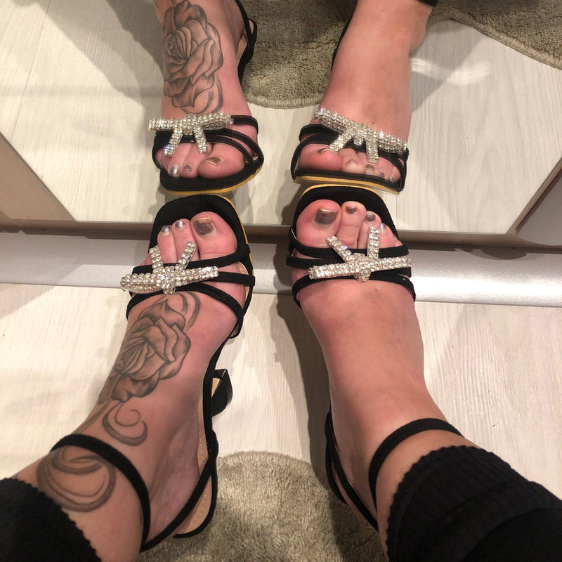 Graceful Orthopedic Sandals for Modern Look