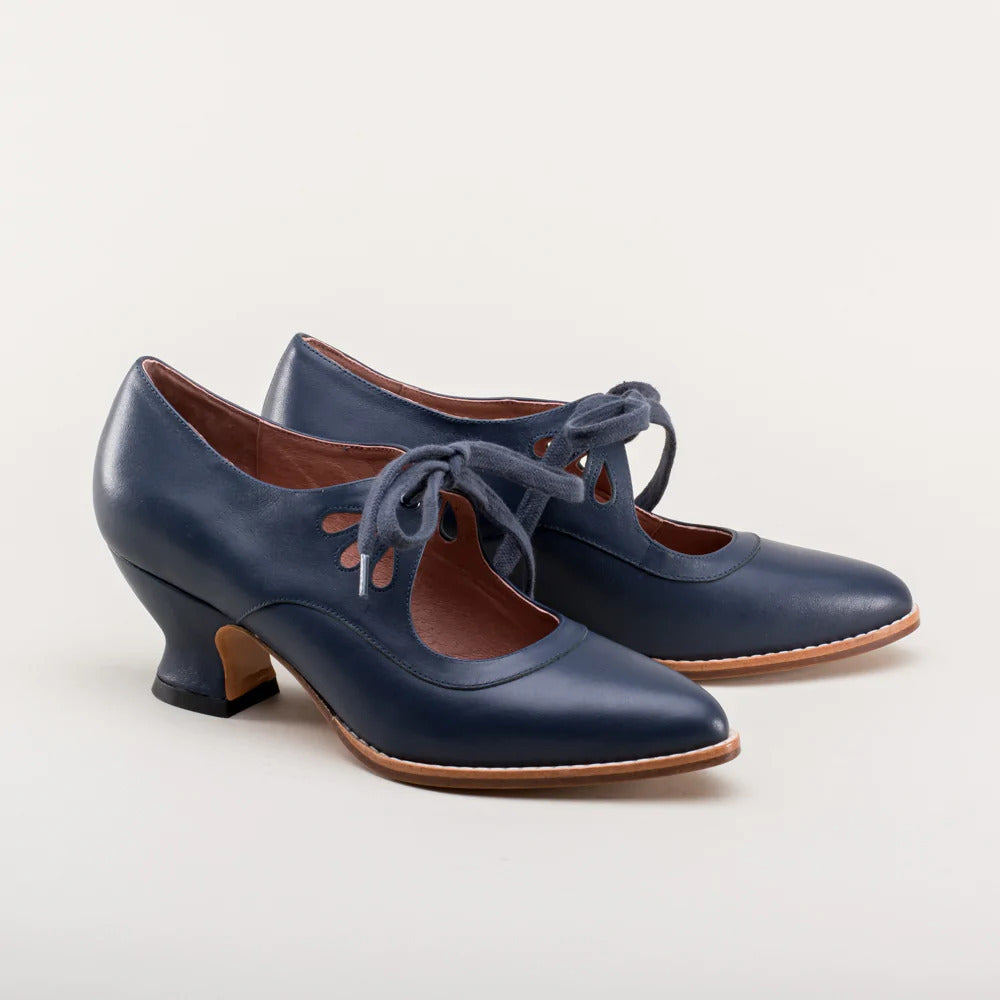 Chic Orthopedic Shoes with Unique Design