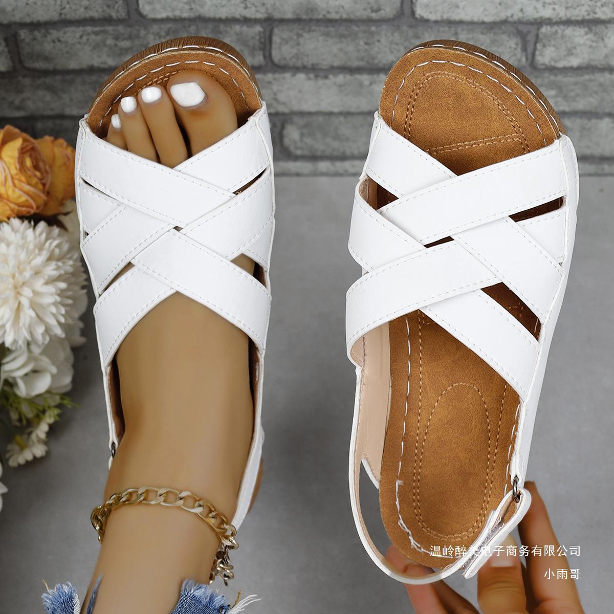 Graceful Orthopedic Sandals for Modern Look