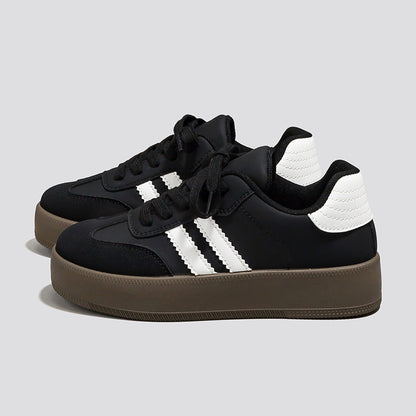 Classic Orthopedic Trainers with Timeless Style
