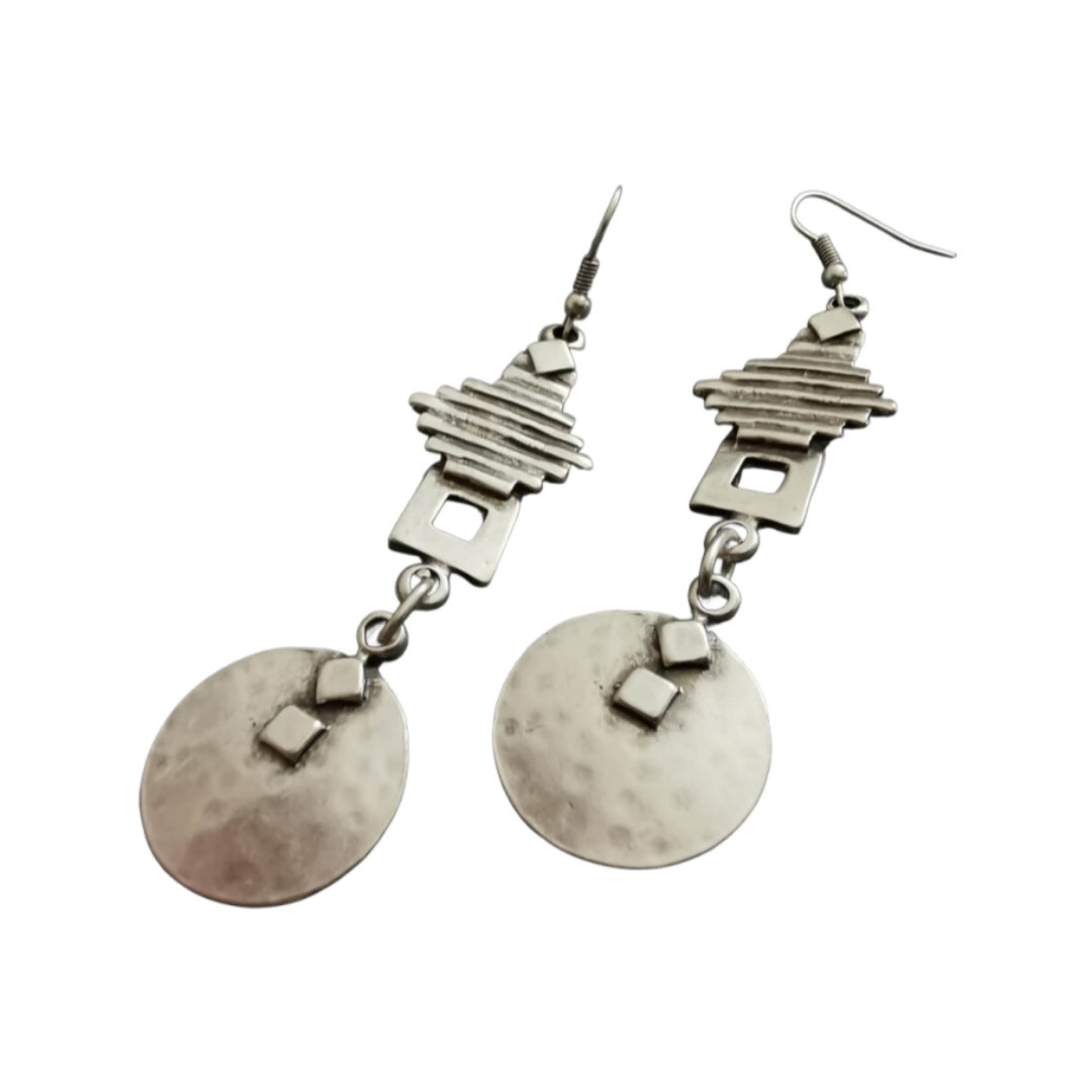 Charming Earring for Any Occasion