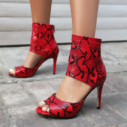 Chic Orthopedic Sandals with Unique Design