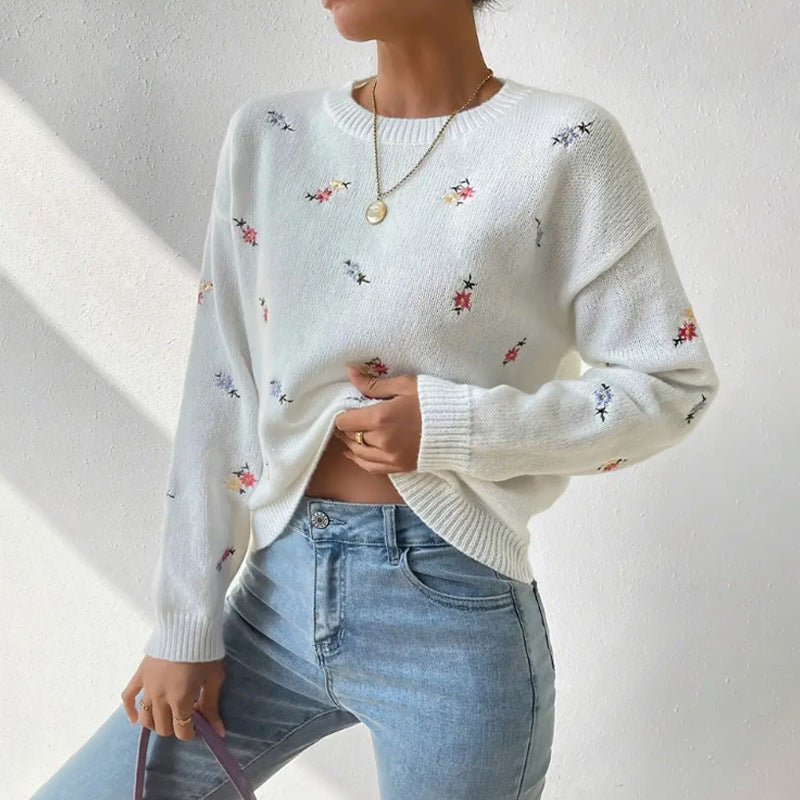 Elegantly Designed Pullover