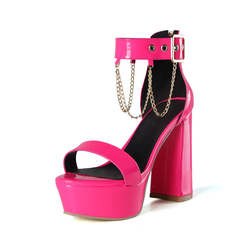 Chic Orthopedic Sandals with Unique Design