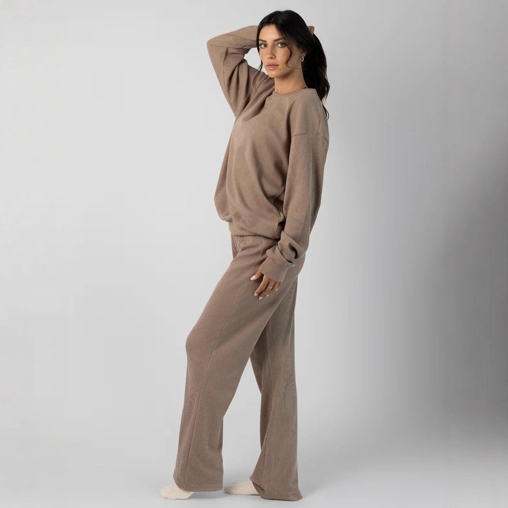 Timeless Vintage Style Pullover