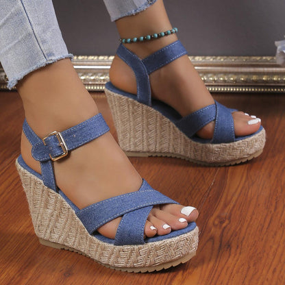 Graceful Orthopedic Sandals for Modern Look