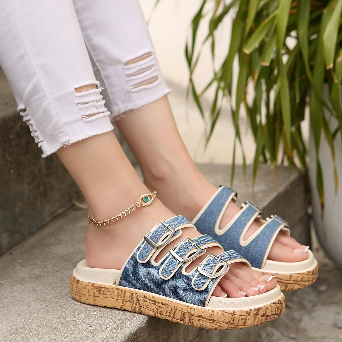 Chic Orthopedic Sandals with Unique Design