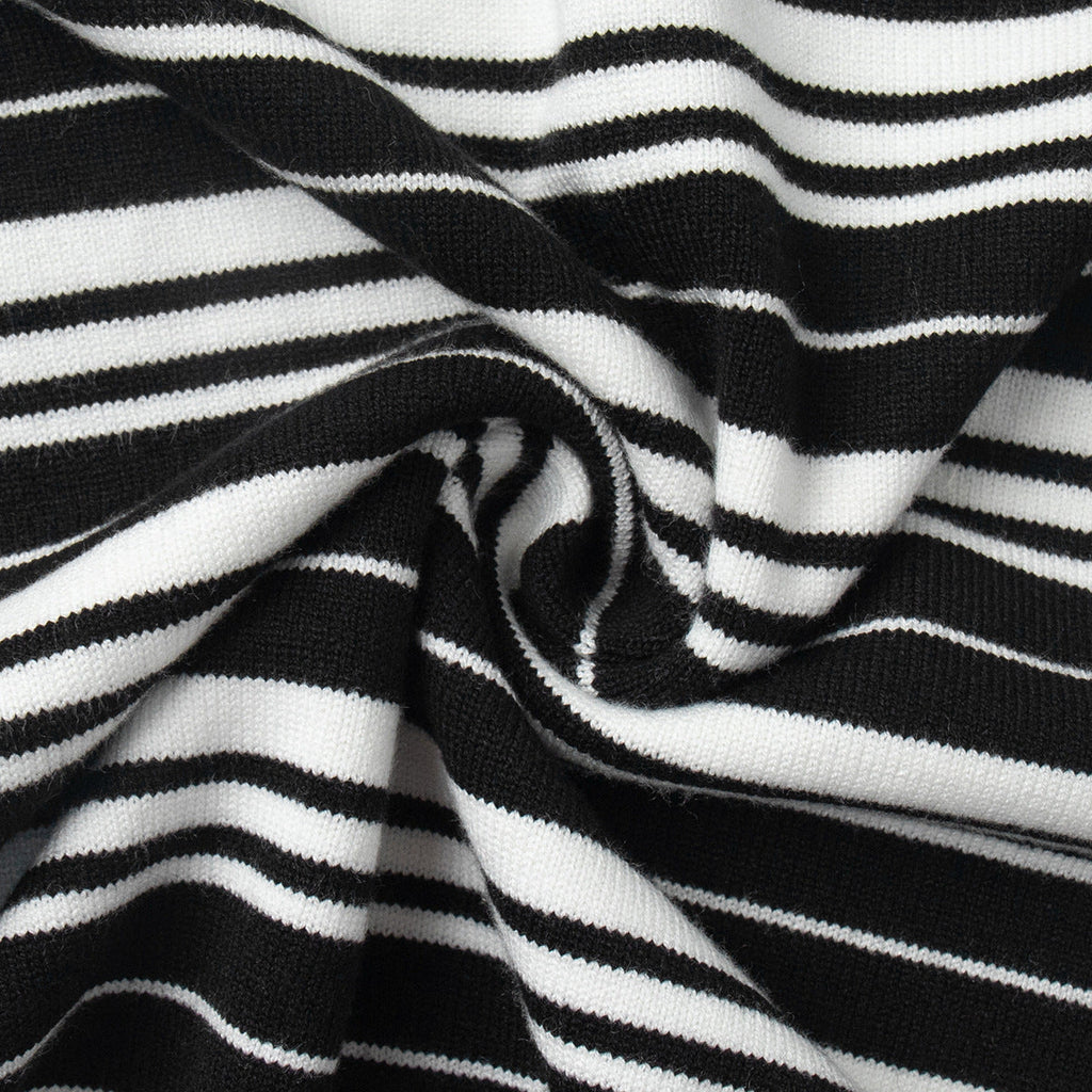 Elegantly Designed Pullover