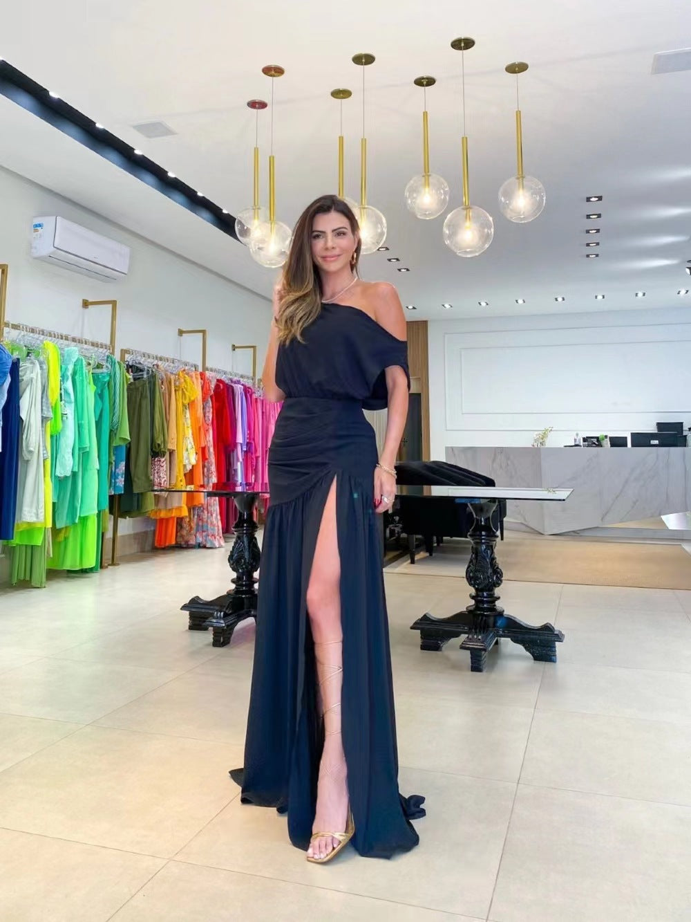 Dunkelblau