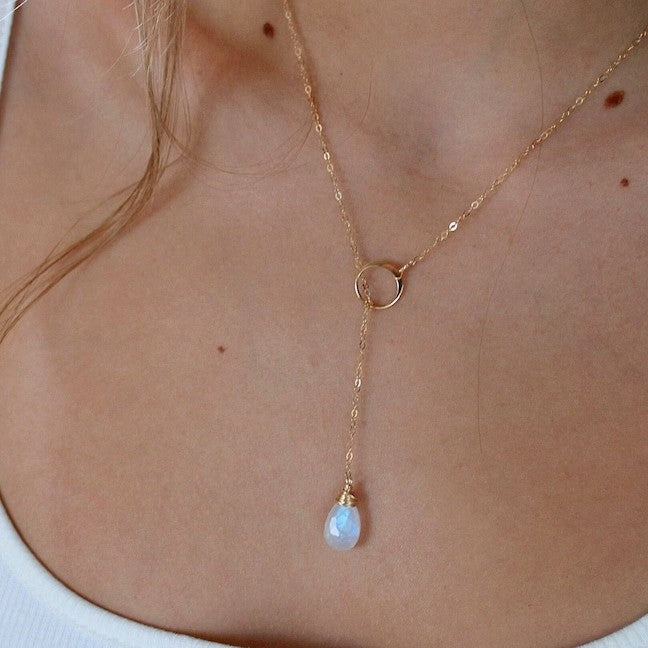 Charming Pearl Necklace for Any Occasion
