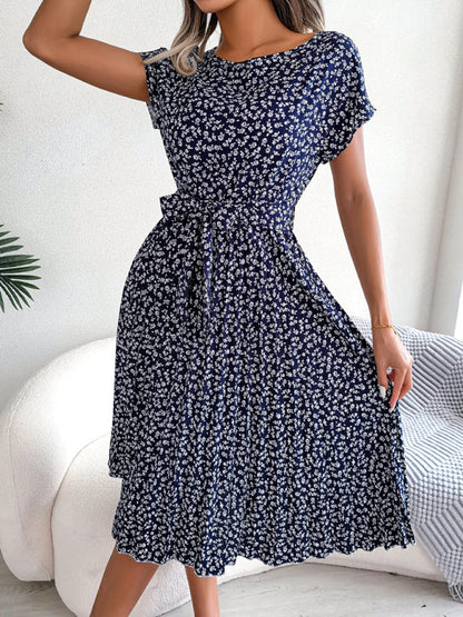 LM | Midi dresses with tie and floral print Round neckline Trapeze shape