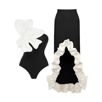 Casually Bathing Suit With a Refined Edge