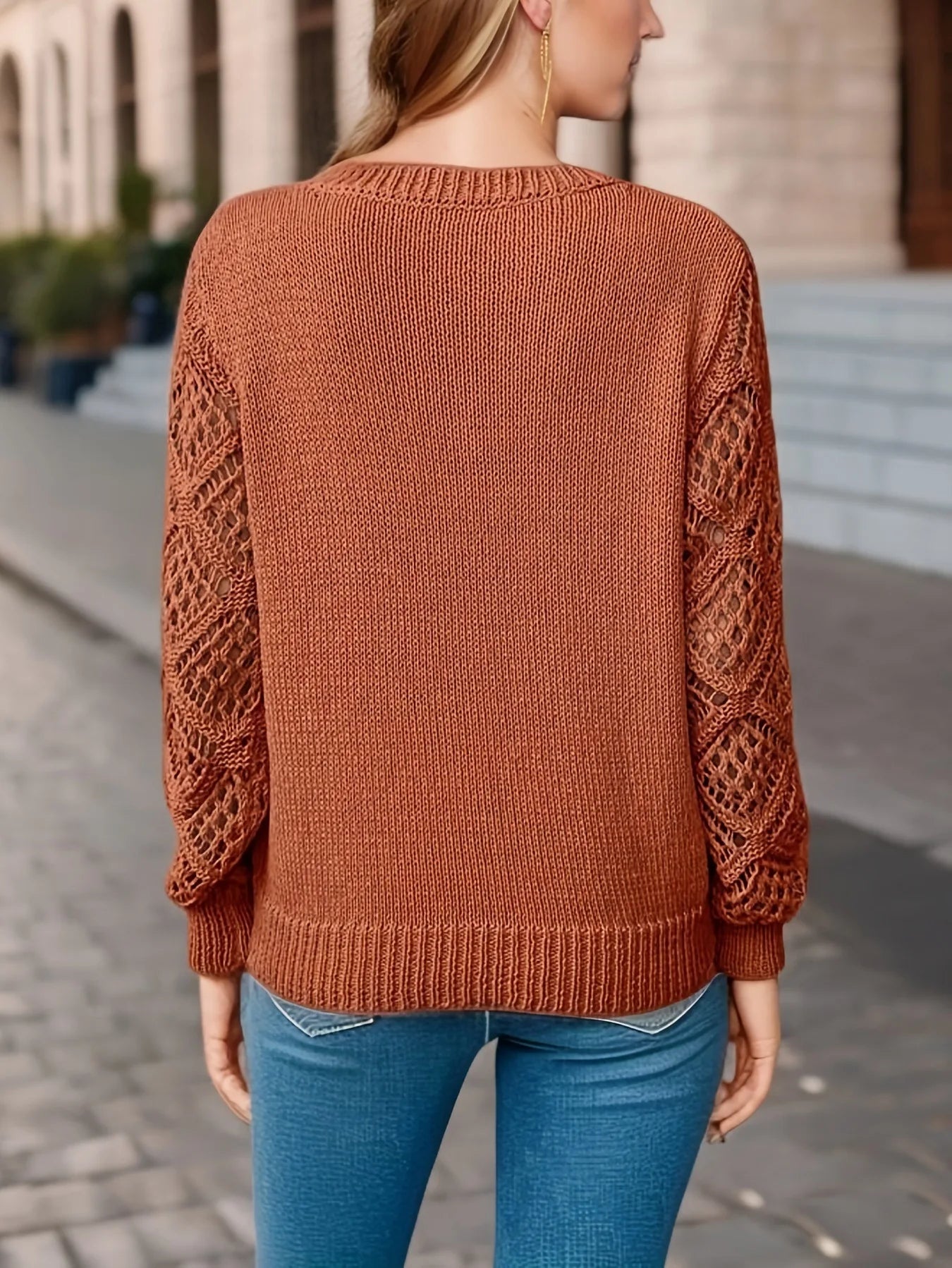 Timeless Vintage Style Pullover