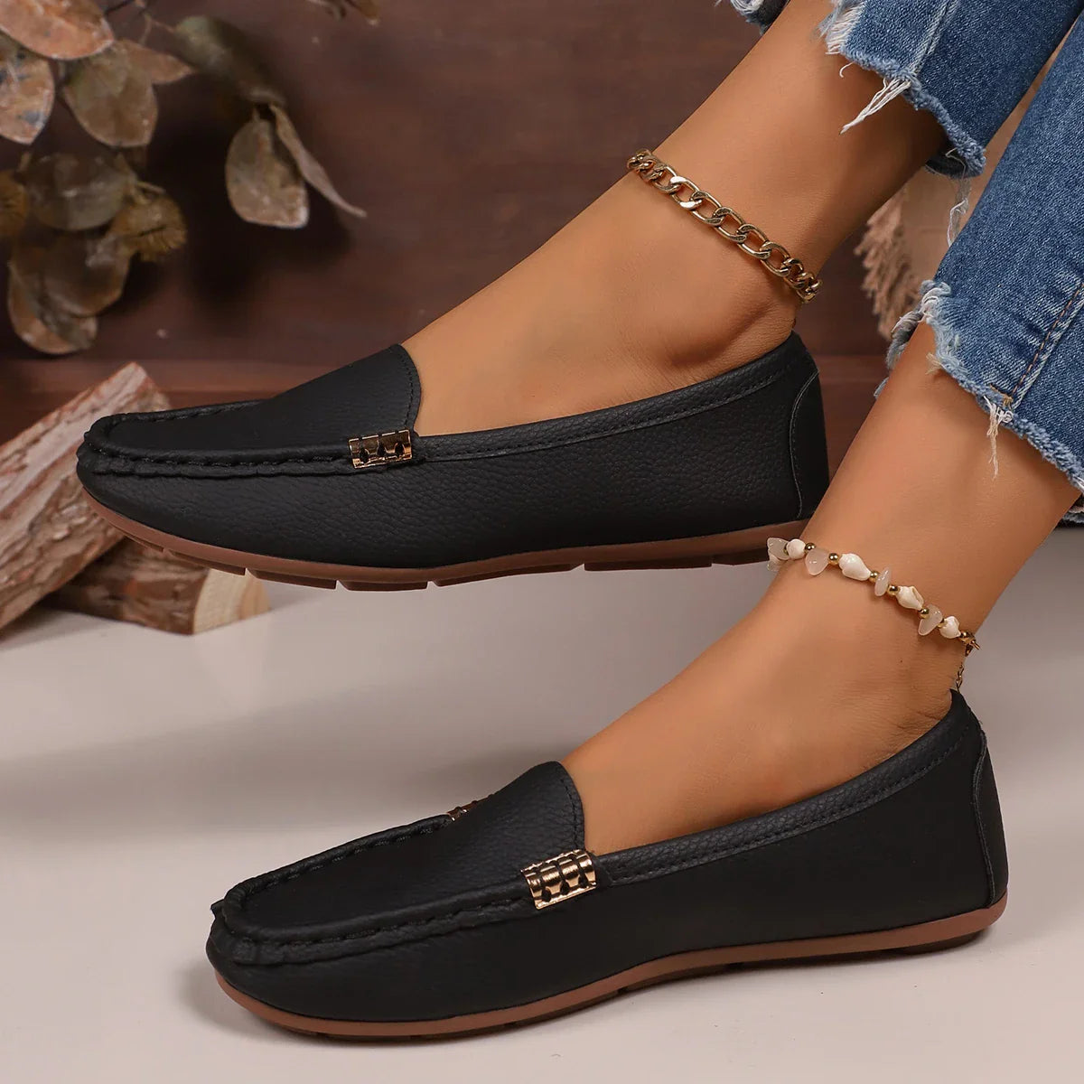 Durable and Supportive Orthopedic Sneakers